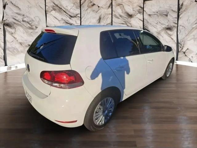 2011 Volkswagen Golf 2.5L 4-Door