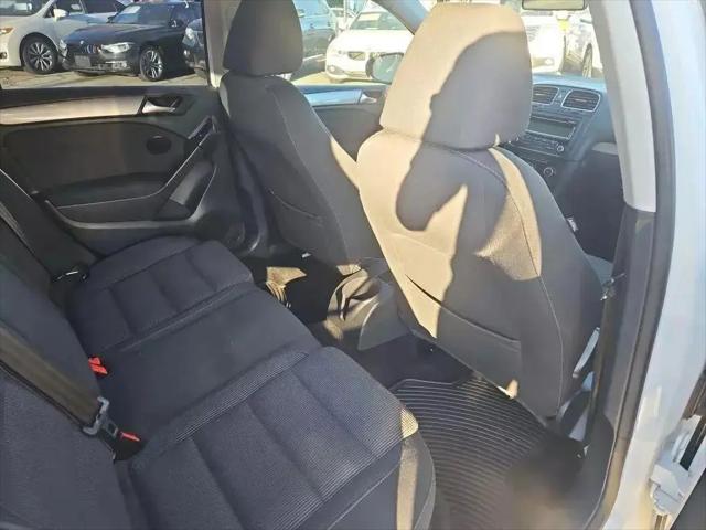 2011 Volkswagen Golf 2.5L 4-Door