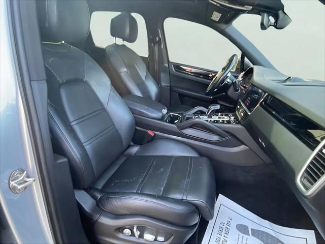 2019 Porsche Cayenne Standard