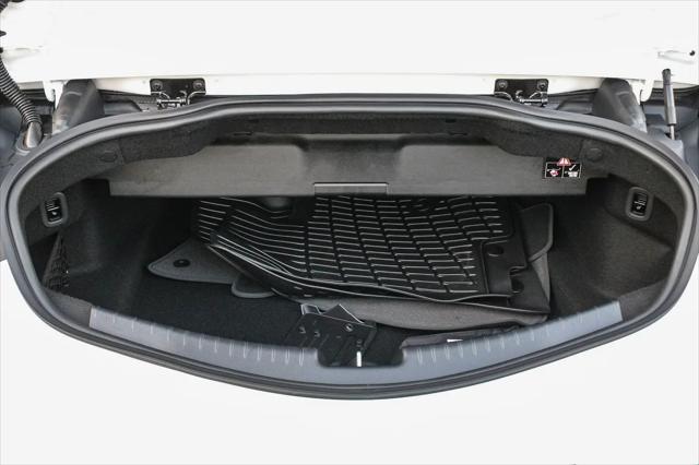 2026 Mercedes-Benz E-CLASS E 300 CLE 300