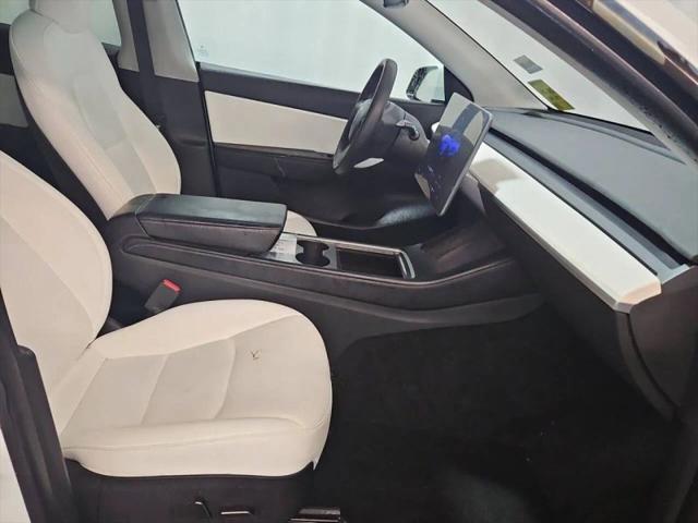2022 Tesla Model Y Long Range Dual Motor All-Wheel Drive