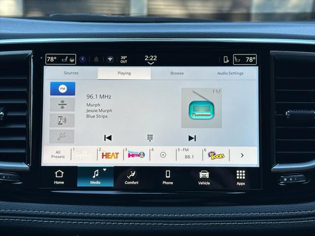 2026 Chrysler Pacifica Select AWD