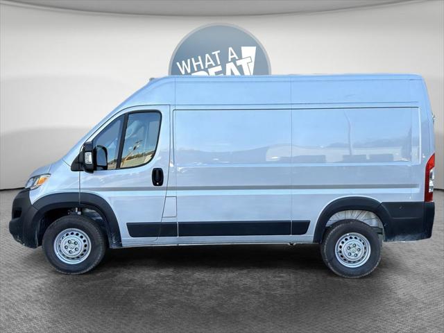 2026 Ram ProMaster 2500 Cargo Van Tradesman High Roof 136" WB w/Pass Seat