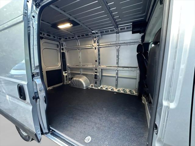 2026 Ram ProMaster 2500 Cargo Van Tradesman High Roof 136" WB w/Pass Seat