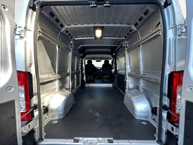 2026 Ram ProMaster 2500 Cargo Van Tradesman High Roof 136" WB w/Pass Seat