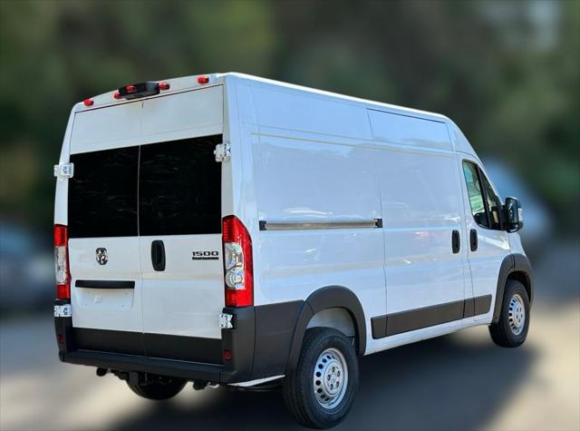 2026 Ram ProMaster Cargo Van Tradesman High Roof 136" WB w/Pass Seat