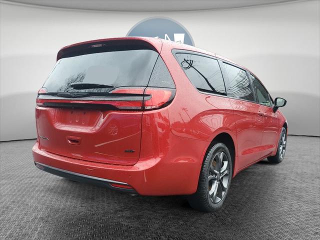 2026 Chrysler Pacifica Select AWD
