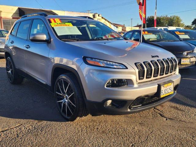 2018 Jeep Cherokee Latitude FWD for sale in Oakdale, CA