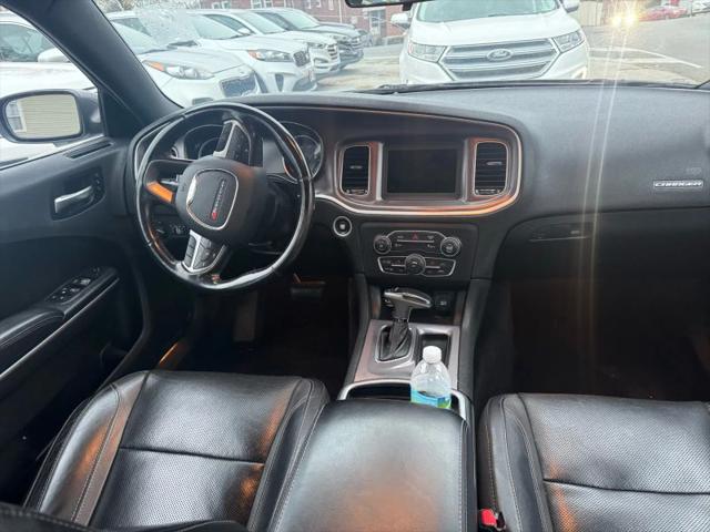 2019 Dodge Charger SXT RWD