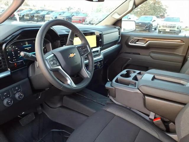 2026 Chevrolet Silverado 1500 4WD Crew Cab Standard Bed LT