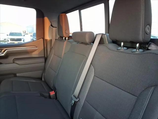 2026 Chevrolet Silverado 1500 4WD Crew Cab Standard Bed LT