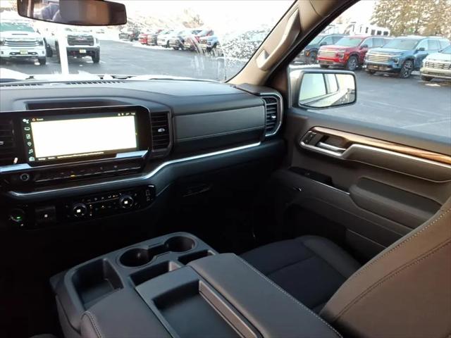 2026 Chevrolet Silverado 1500 4WD Crew Cab Standard Bed LT