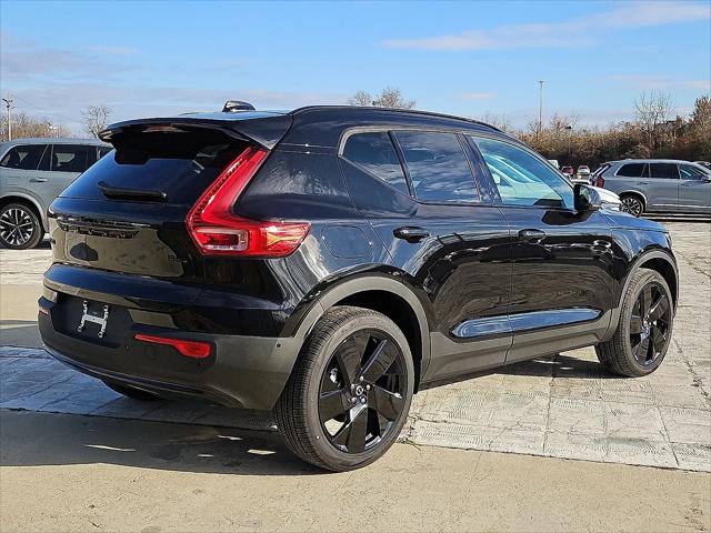 2026 Volvo XC40 Black Edition Ultra, B5 AWD Gas (mild hybrid)