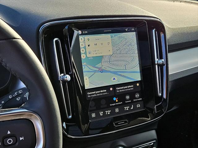2026 Volvo XC40 Black Edition Ultra, B5 AWD Gas (mild hybrid)