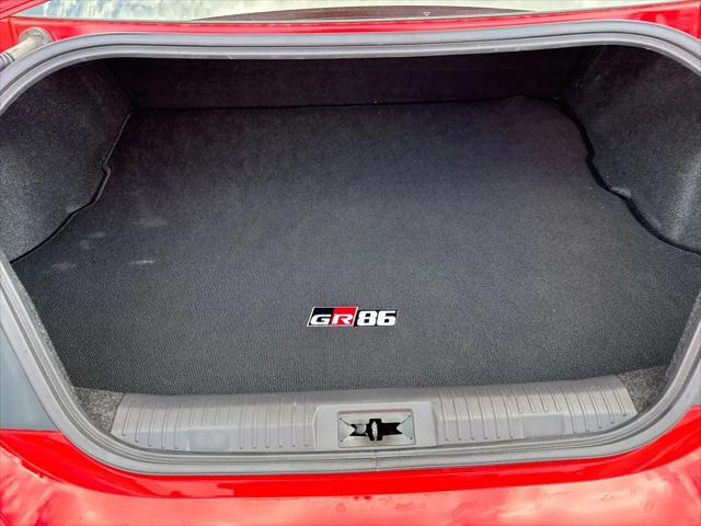 2024 Toyota GR86 Premium