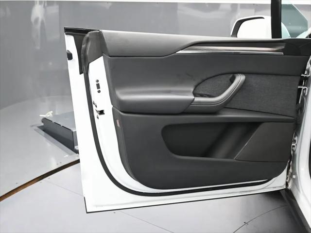 2023 Tesla Model X Standard Range