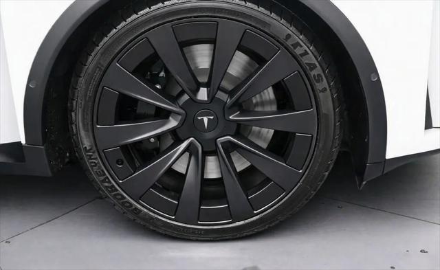 2023 Tesla Model X Standard Range