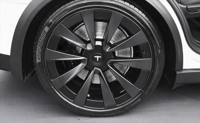 2023 Tesla Model X Standard Range
