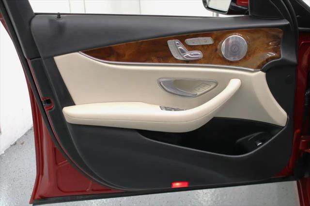2017 Mercedes-Benz E-CLASS E 300 E 300