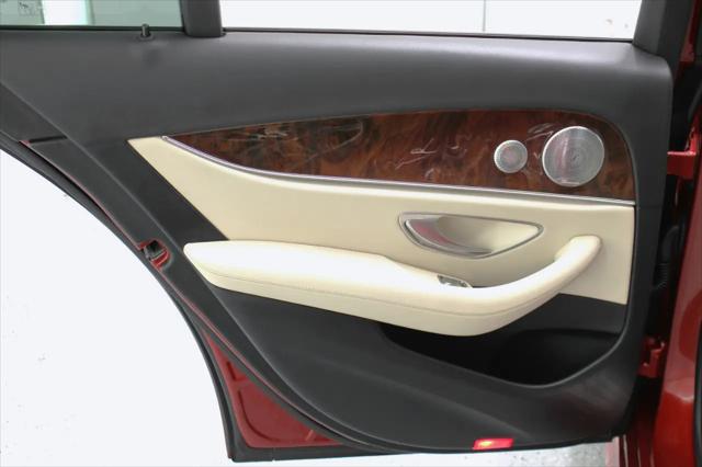 2017 Mercedes-Benz E-CLASS E 300 E 300