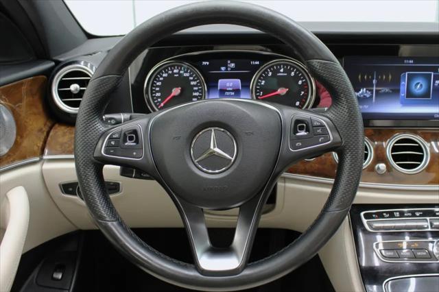 2017 Mercedes-Benz E-CLASS E 300 E 300