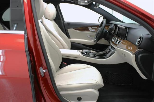 2017 Mercedes-Benz E-CLASS E 300 E 300