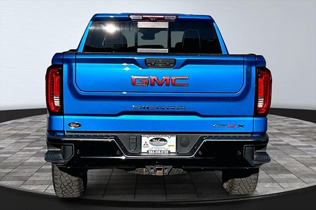 2023 GMC Sierra 1500 4WD Crew Cab Short Box AT4X