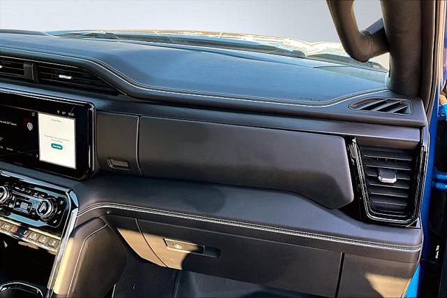 2023 GMC Sierra 1500 4WD Crew Cab Short Box AT4X