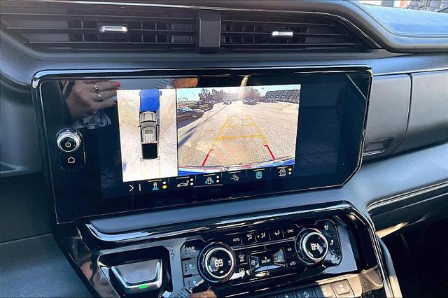 2023 GMC Sierra 1500 4WD Crew Cab Short Box AT4X