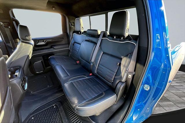 2023 GMC Sierra 1500 4WD Crew Cab Short Box AT4X
