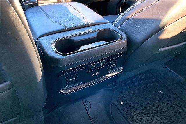 2023 GMC Sierra 1500 4WD Crew Cab Short Box AT4X