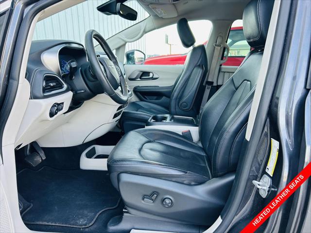 2022 Chrysler Pacifica Hybrid Touring L 2022 Chrysler Pacifica Hybrid Touring L