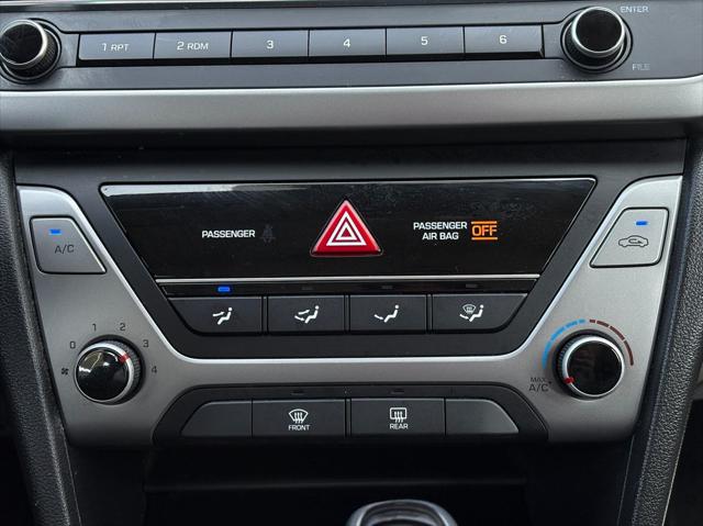 2018 Hyundai Elantra SE