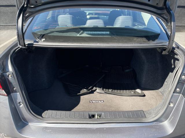 2021 Nissan Versa SV Xtronic CVT