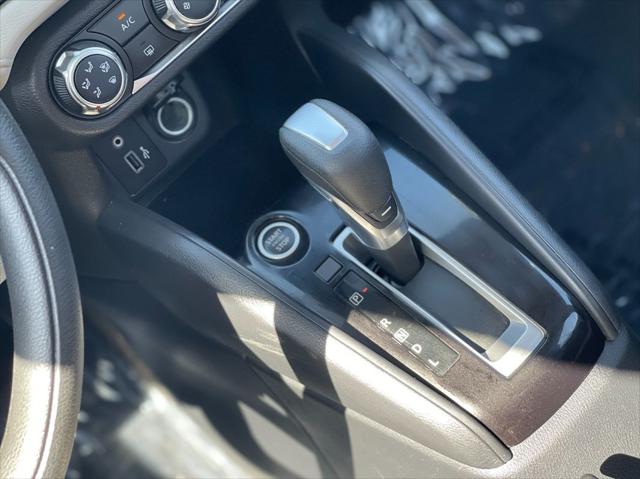 2021 Nissan Versa SV Xtronic CVT