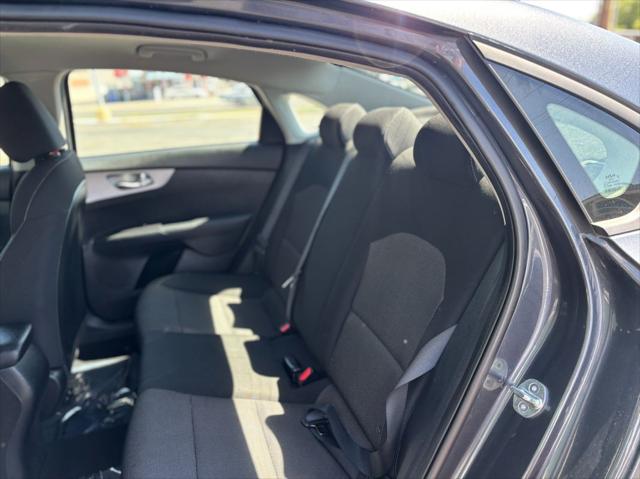 2023 Kia Forte LXS