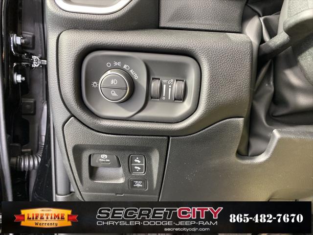2026 Ram 1500 Big Horn Crew Cab 4x4 57 Box