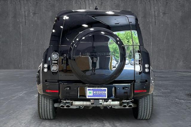 2025 Land Rover Defender 110 P525 V8