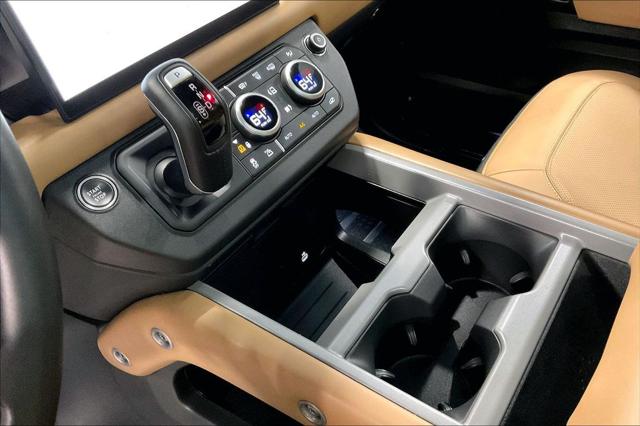 2025 Land Rover Defender 110 P525 V8