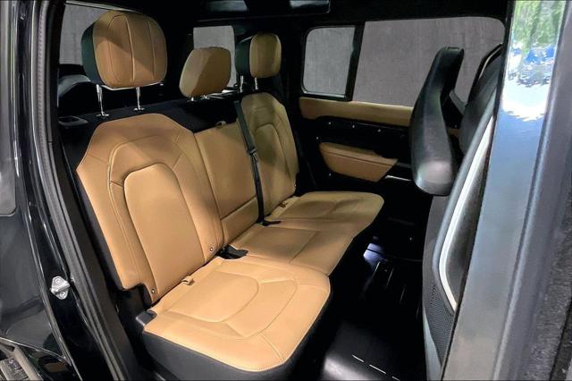 2025 Land Rover Defender 110 P525 V8