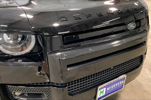 2025 Land Rover Defender 110 P525 V8