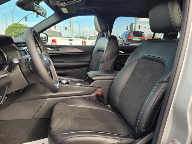 2025 Jeep Grand Cherokee L Altitude X 4x4