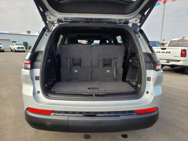 2025 Jeep Grand Cherokee L Altitude X 4x4