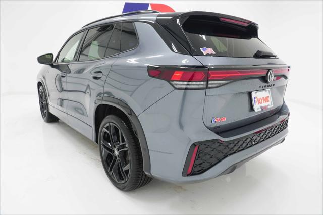 2026 Volkswagen Tiguan SE R-Line Black