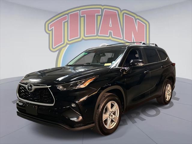 2023 Toyota Highlander LE [4]