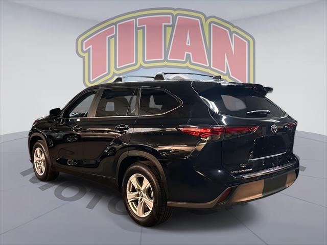 2023 Toyota Highlander LE [2]