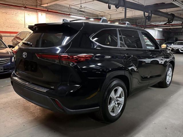 2023 Toyota Highlander LE [4]