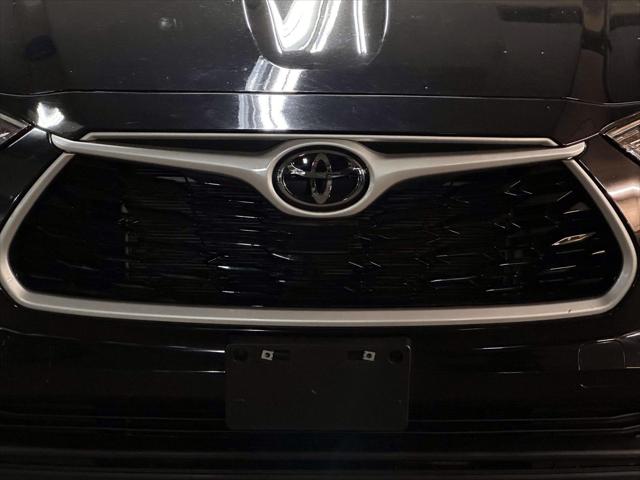 2023 Toyota Highlander LE [6]