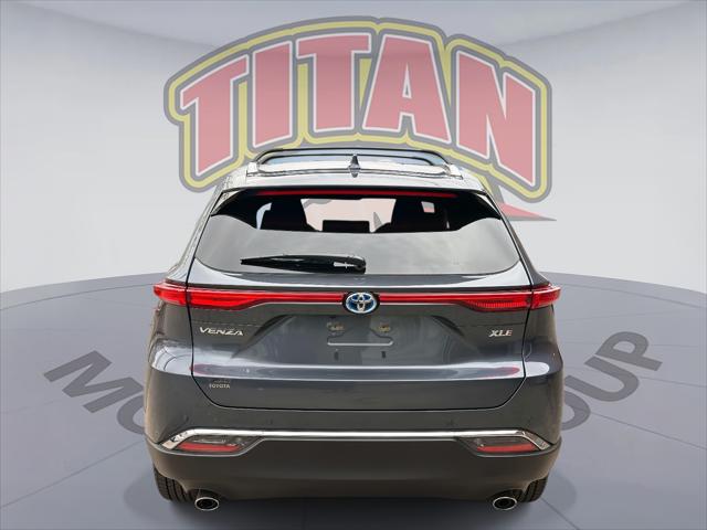 2023 Toyota Venza XLE [3]