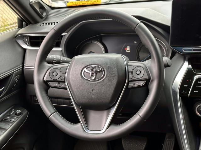 2023 Toyota Venza XLE [16]